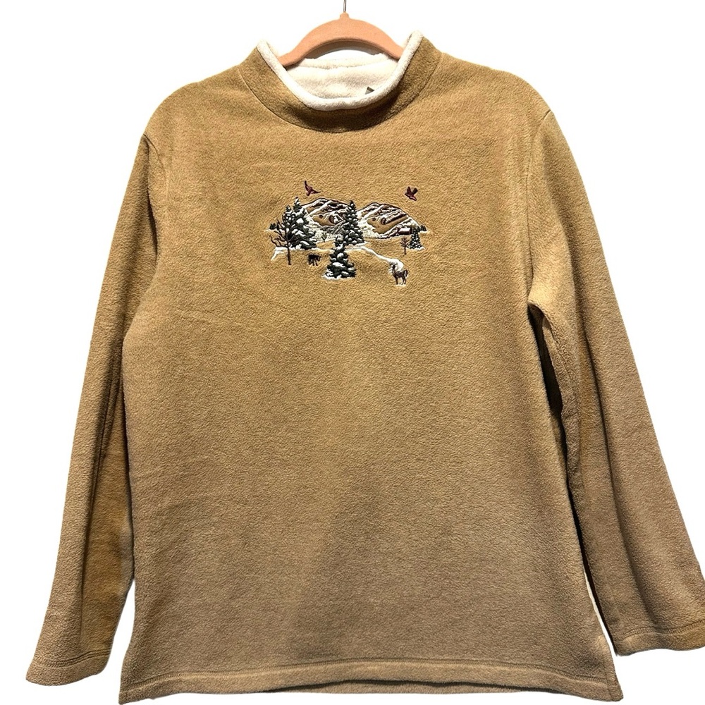 Embroidered nature scene fleece sweater Croft and Barrow tan holiday